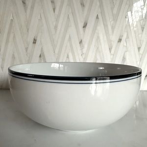 Dansk Bistro Christianshavn White w/ Navy 8.5” Round Serving Bowl. Dishes.